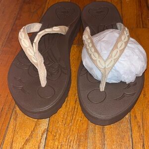 *Brand new* Rocket Dog women’s sandals size:8